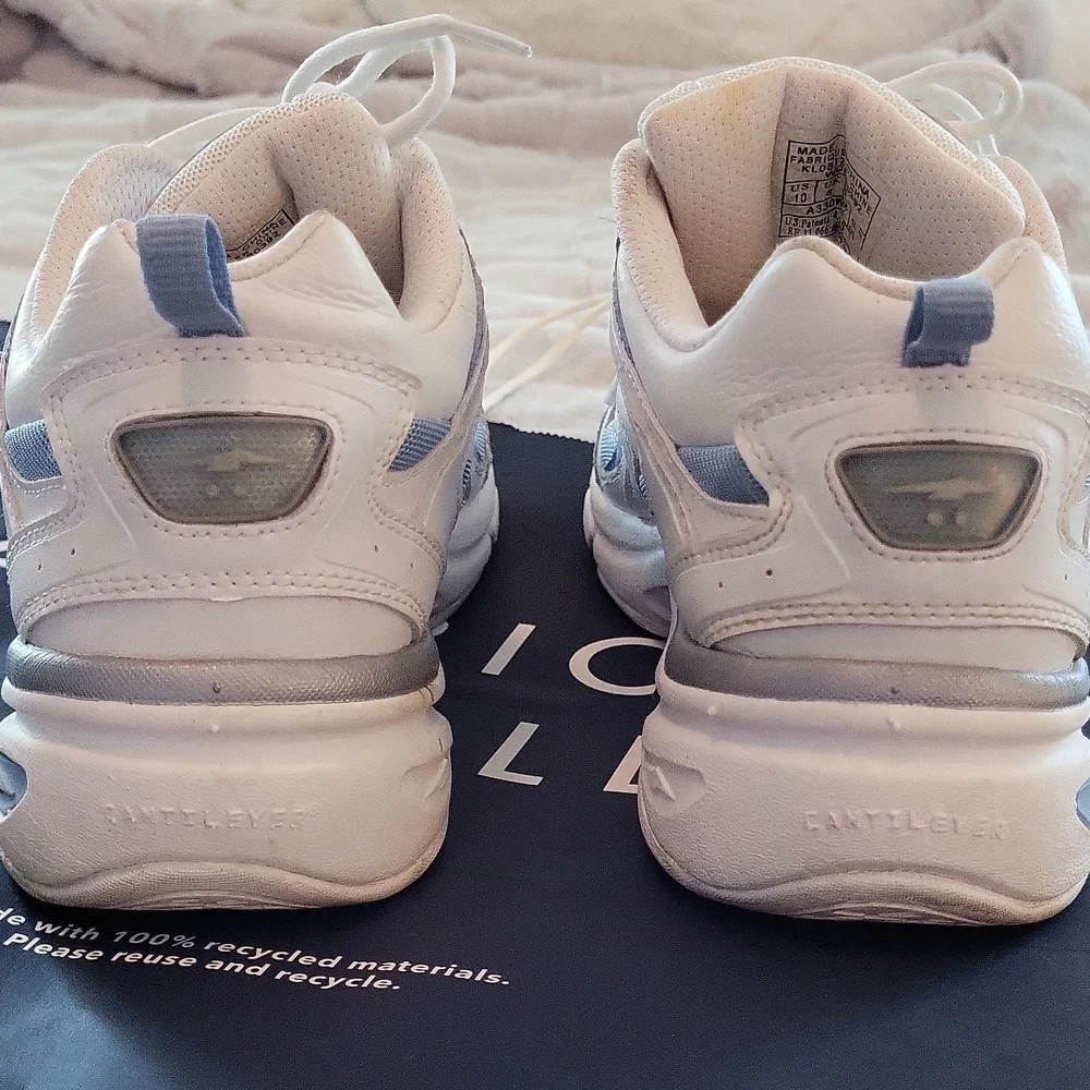 Avia 330 Archrocker White and Blue Women's Heavy Duty Dad Sneakers - Picture 11 of 15